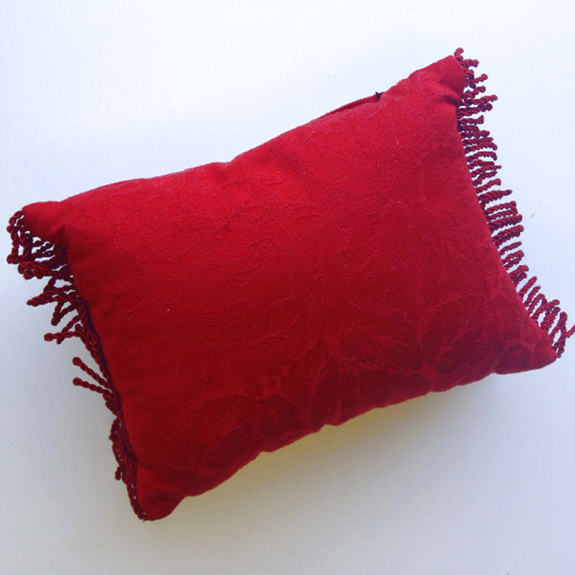 CUSHION, Red Damask w Fringe